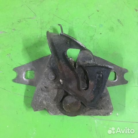 Замок капота Фольксваген Пассат Б3