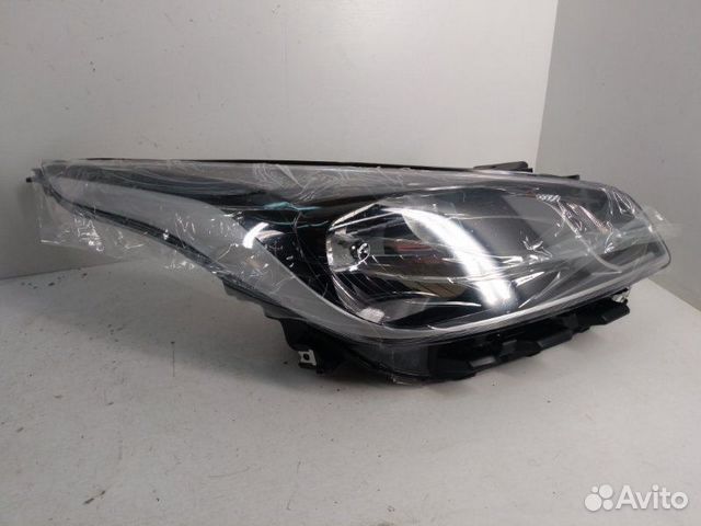 Фара правая Киа Рио Kia Rio 4 с 2017 года новая