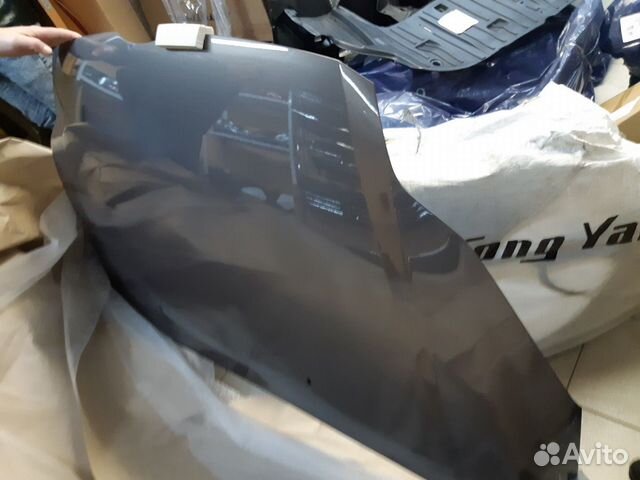 Капот серый Ford Focus 3