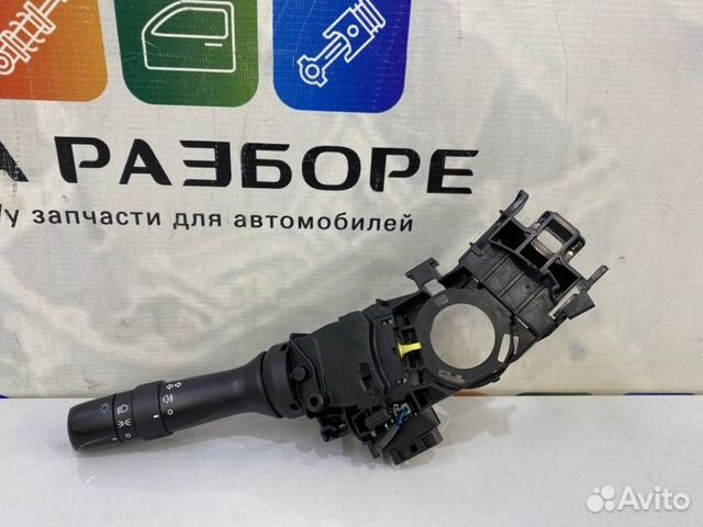 Подрулевой переключатель левый Toyota Avensis T270