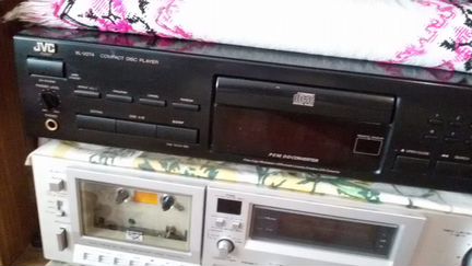 Akai GX-F35/JVC CD player XL-V274/кассеты,CD диски
