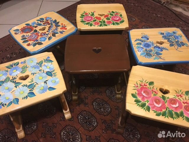 Деревянные детские стульчики с традиционными русск