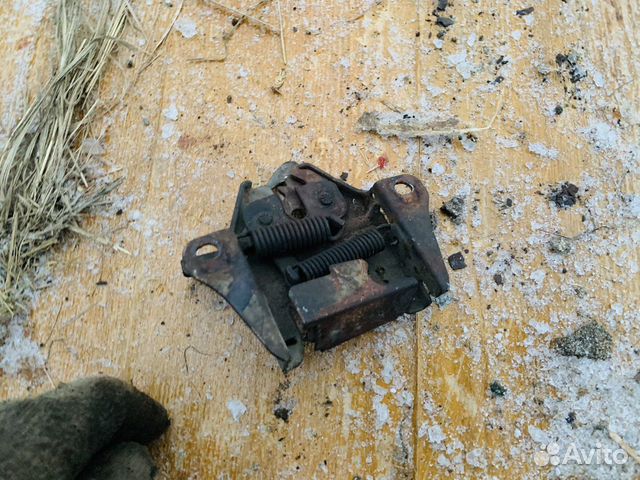 Замок капота Kia Spectra 2004-2011 оригинал