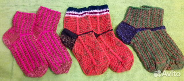 Носки и варежки шерстяные ручной вязки