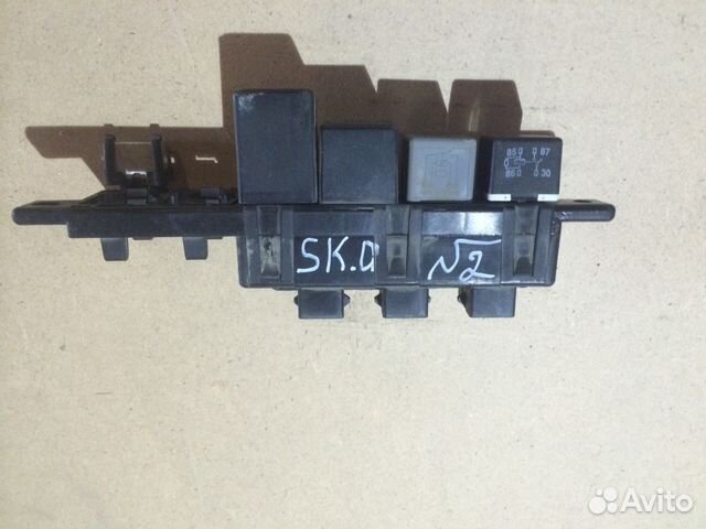 Блок реле Skoda Octavia A4 1.6 8l0941822