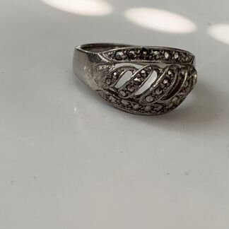 Кольцо Серебро с горными алмазами размер 18-19 в и