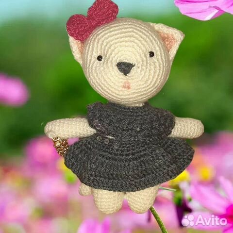Вязаные игрушки на заказ (кошечка Муся)