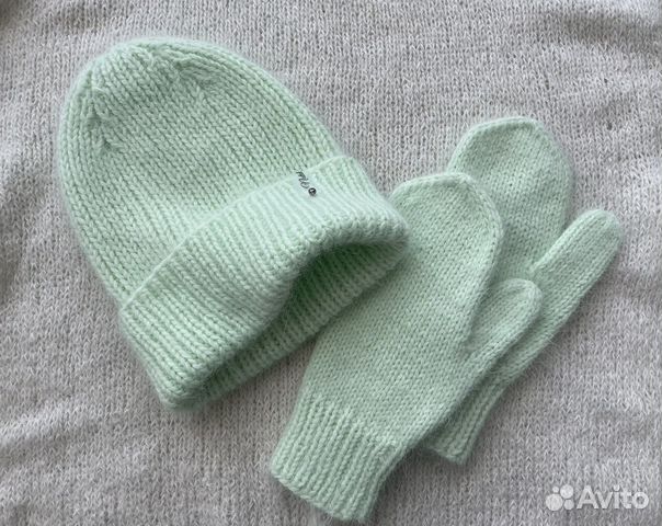 Шапка вязаная с варежками