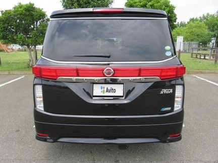 Nissan Elgrand, 2010