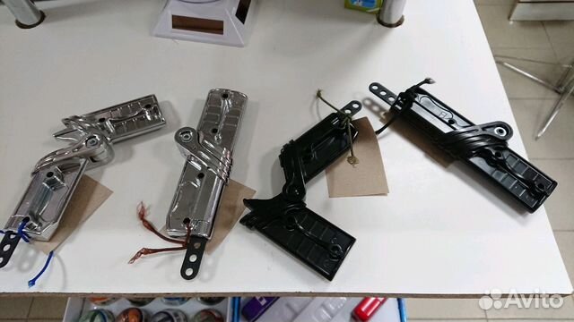 Складной механизм рамы. Детской коляски. Новый