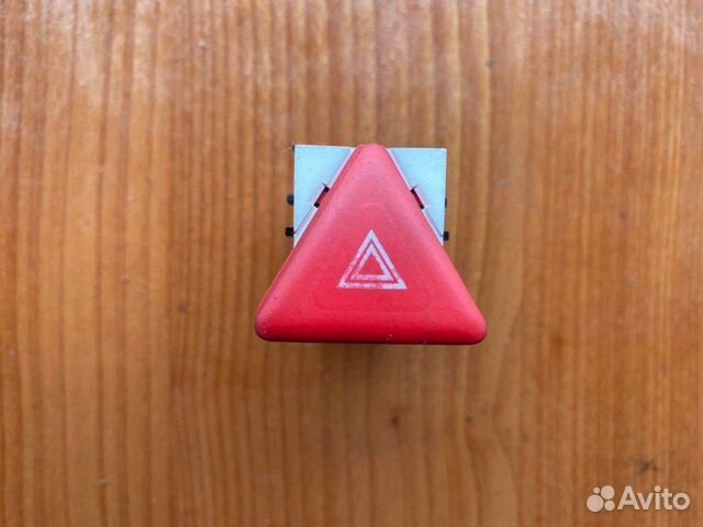 Кнопка аварийной сигнализации Vw Golf 5 BKC 2005