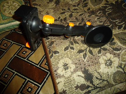 Держатель для планшета в авто