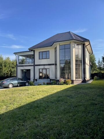 Дом 274 м² на участке 11 сот.