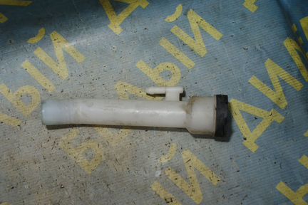 Заливная горловина бачка омывателя Chevrolet Cruze