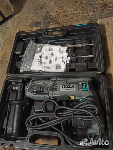 Перфоратор tesla tr2450hr