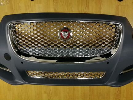 Jaguar XJ Бампер передний в сборе рестайлинг