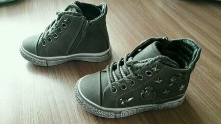 Детские демисезонные ботинки 26 размера