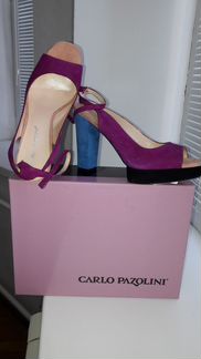 Продаю новые босоножки 40 р фирмы 