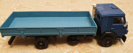 Модель грузовика