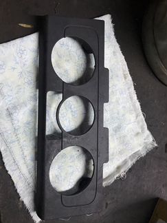 Крышка блока переключателей печки 6RU819039