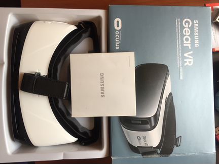 Подам очки виртуальная реальность samsung Gear VR