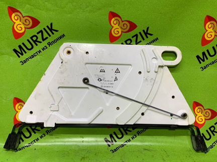 Знак аварийной остановки Mercedes E-Class W210