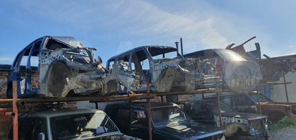 Кузов паджеро 3.4.по запчастям