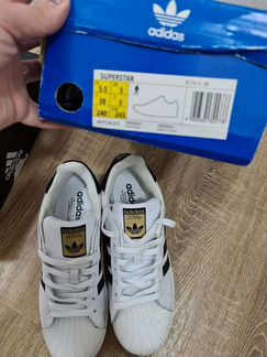 Кроссовки новые Adidas