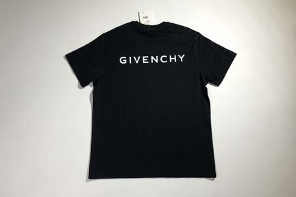 Футболка givenchy