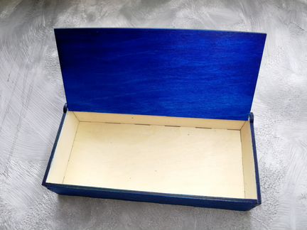 Купюрница с друзой кварца и цветами