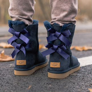 UGG Bailey bow II