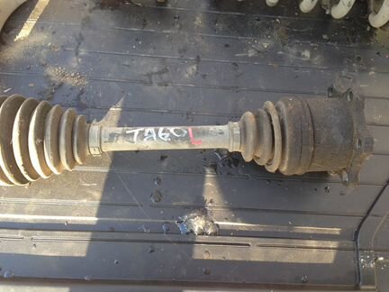 Привод передний левый Infiniti QX56 Armada