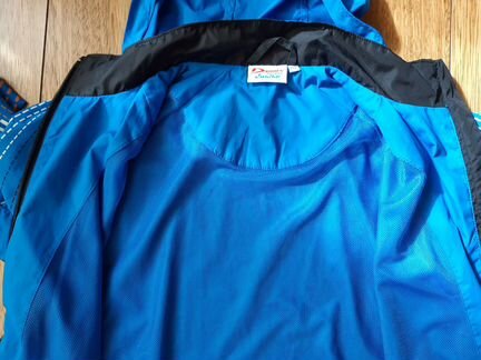 Ветровка demix