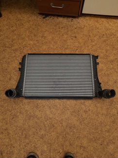 Продам радиаторы на фольксваген тоуран