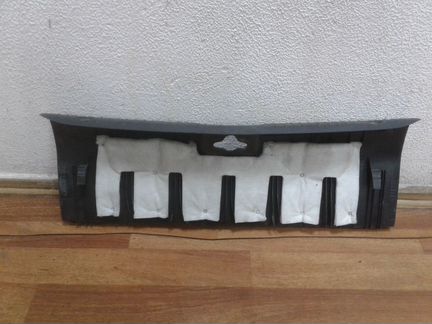 Обивка задней панели Hyundai Solaris 1 oem 857711r