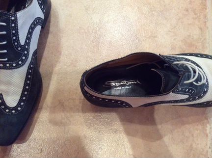 Santoni Оригинал. сост отл. Размер 37/5
