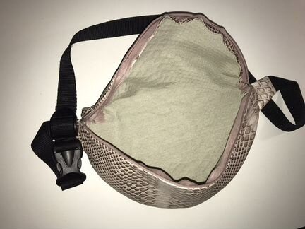 Сумка женская поясная розовая ремешок