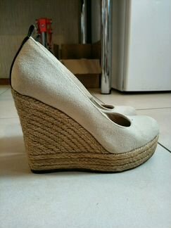 Туфли женские на танкетке