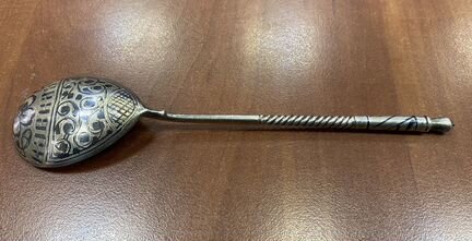 Старинная десертная ложка серебро 84 пр чернение К