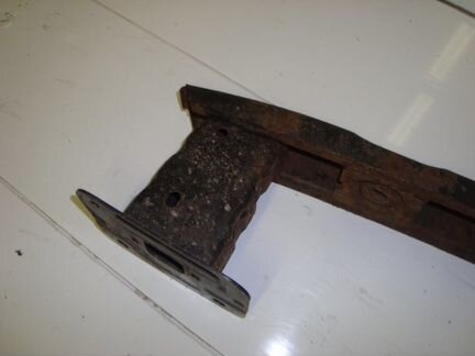 Усилитель бампера задний Ford C-Max aoda 2006