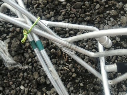 Трубка кондиционераrenault Logan, Sandero 82009526