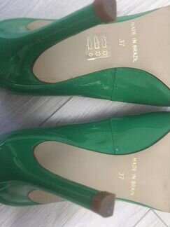 Кожаные лакированные туфли