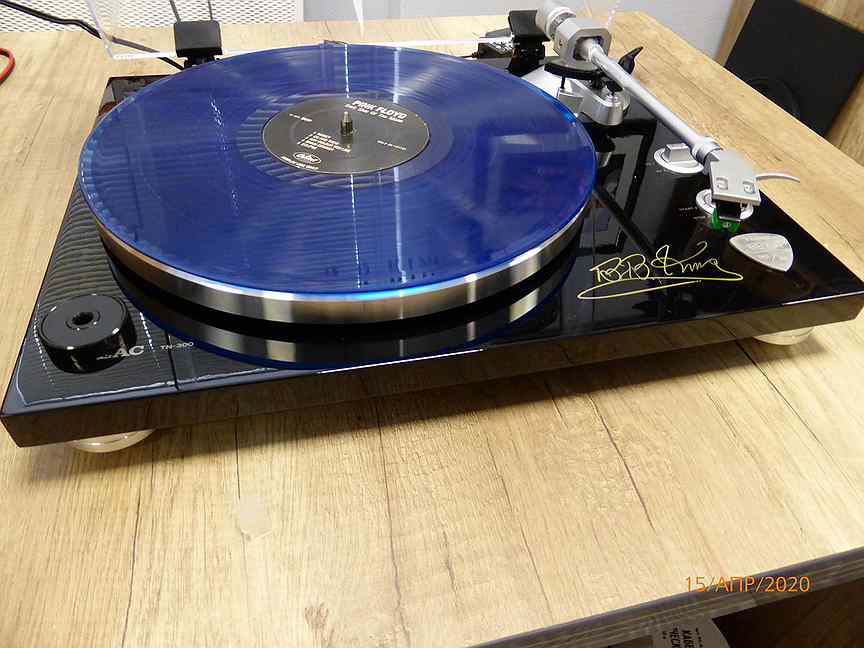 Виниловый проигрыватель 300. Проигрыватель Technics SL-1200. Technics sl1200-mk2. Turntable: Technics SL-1200g. Technics SL-1200 mk7.