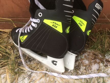 Коньки хоккейные 39 размер