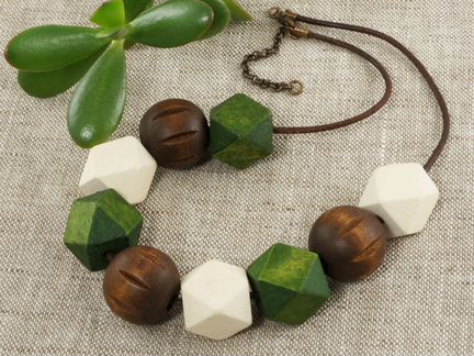 Колье Лесная нимфа (дерево, кожа)