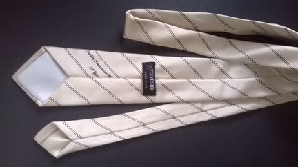 Галстук мужской. Светлый с полосками, надпись