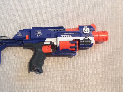 Nerf Stockade в идеальном состоянии - с батарейкам