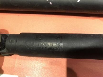 Амортизатор двери багажника бмв Х5 Е70