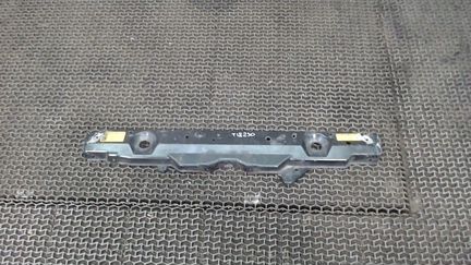 Рамка капота Toyota Prius, 2007