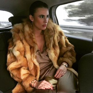 Новый полушубок из красного Волка большого размера